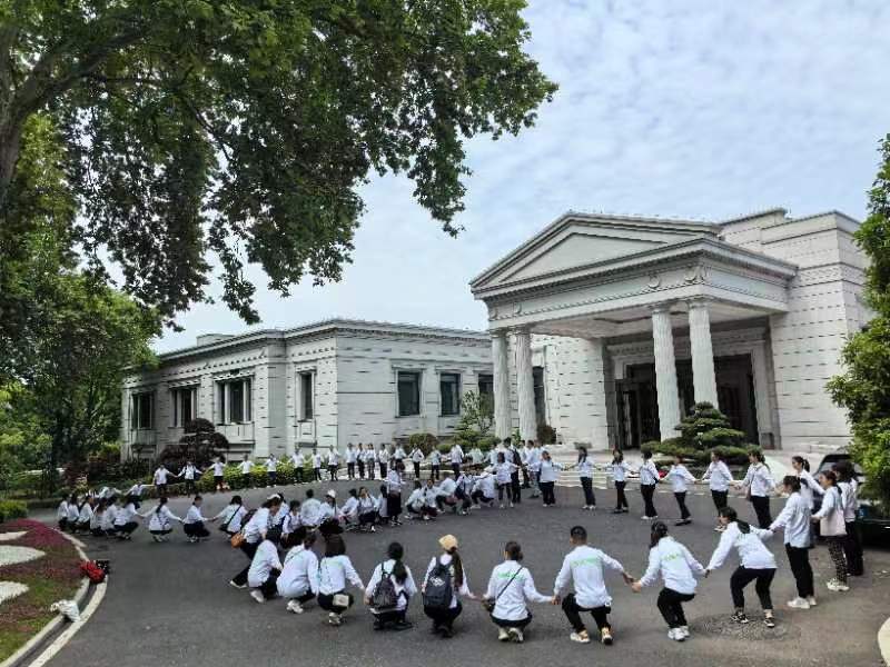 人間最美四月天，不負(fù)春光與未來                   ——暨2024南京圣諾生物團(tuán)建活動(dòng)